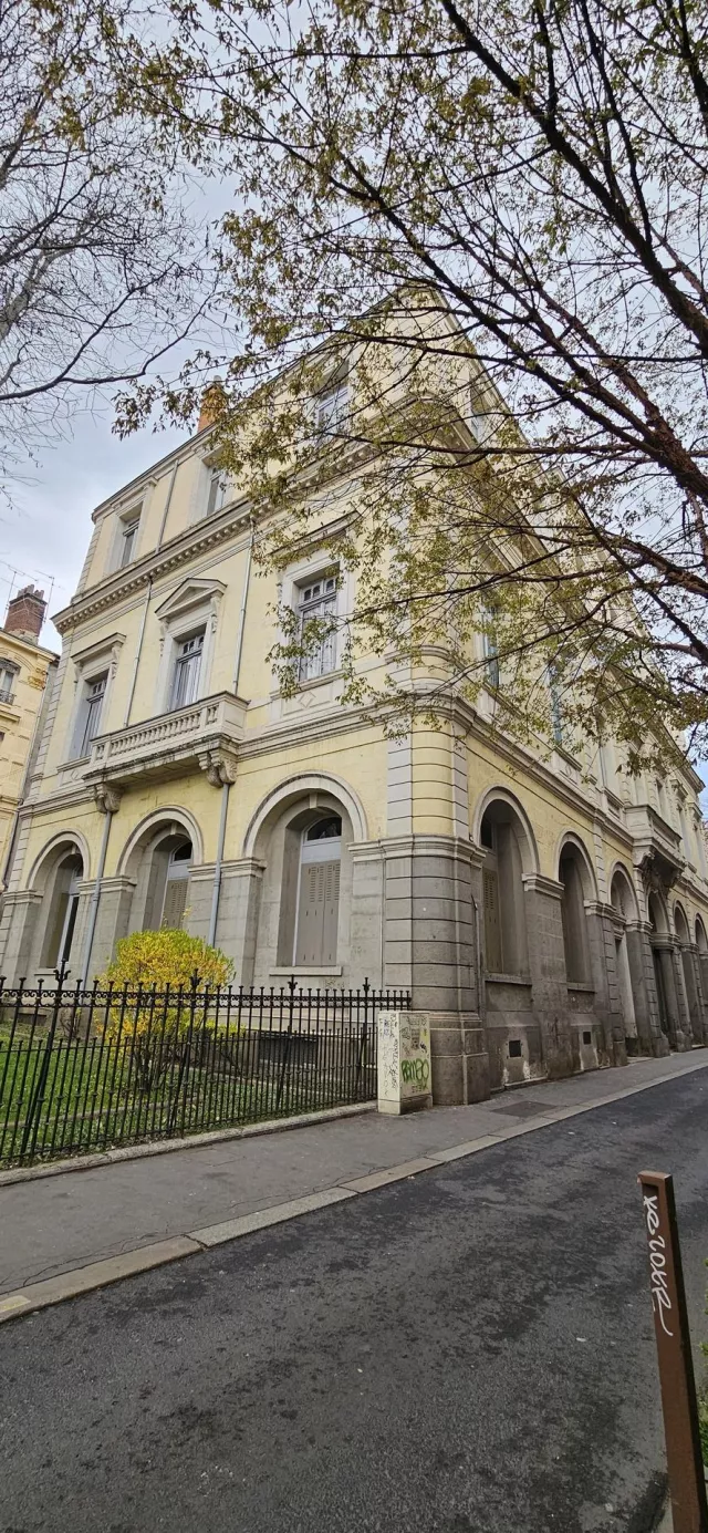 HISTOIRE DE LA MAISON DES AVOCATS